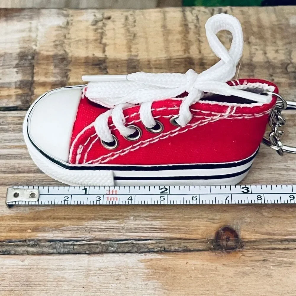 NWT  Gorgeous Red Sneaker Key holder Keyring Keychain